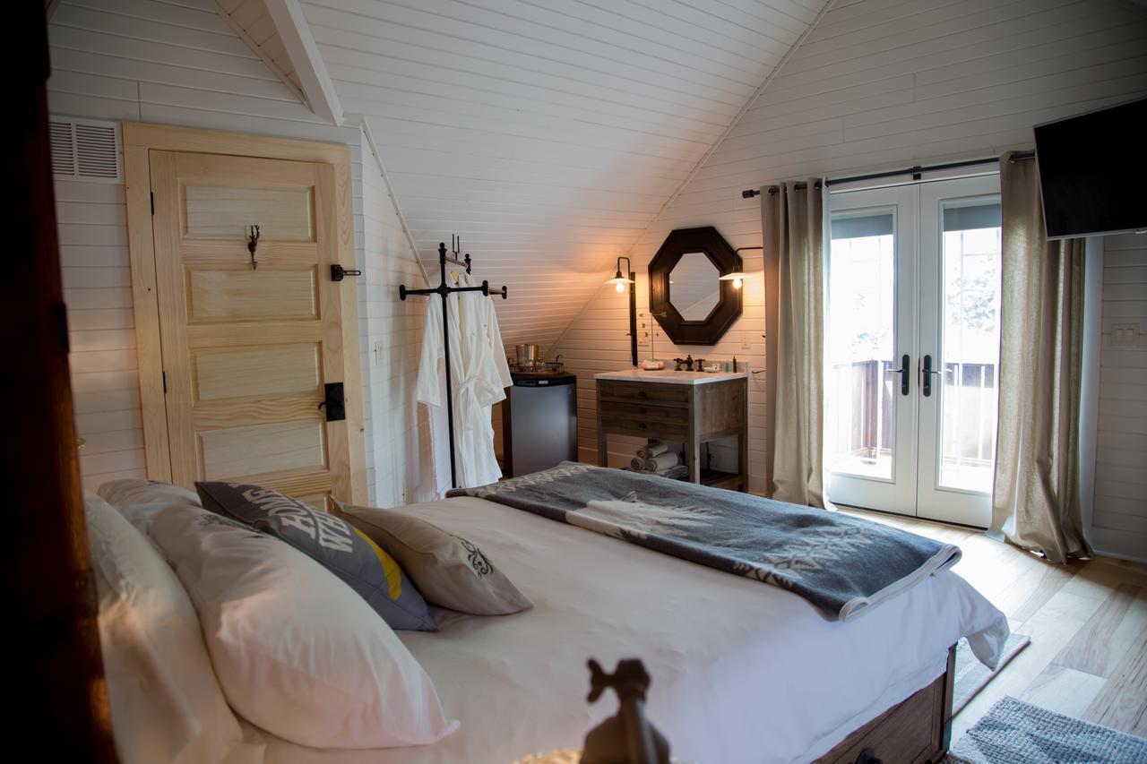 Franklin Grove Lincoln Way Inn B&B מראה חיצוני תמונה